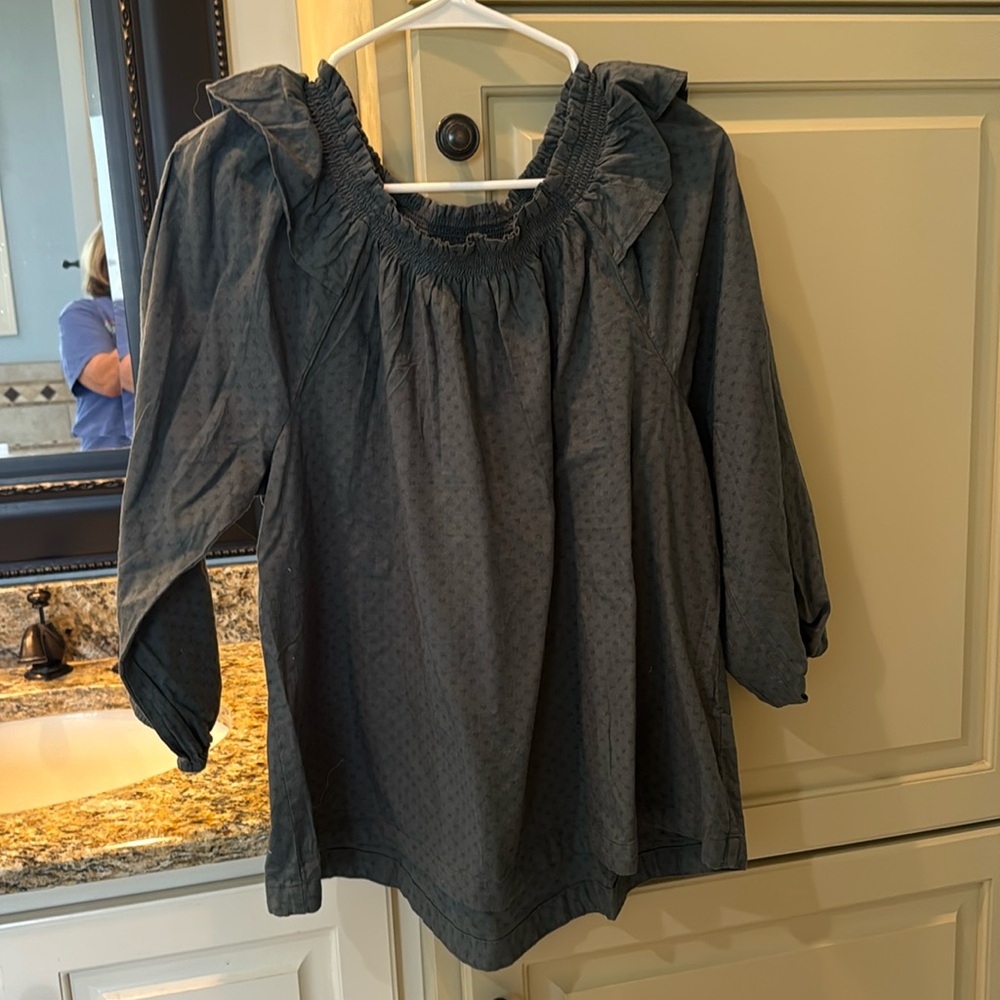 NWOT L 3/4 length sleeve
